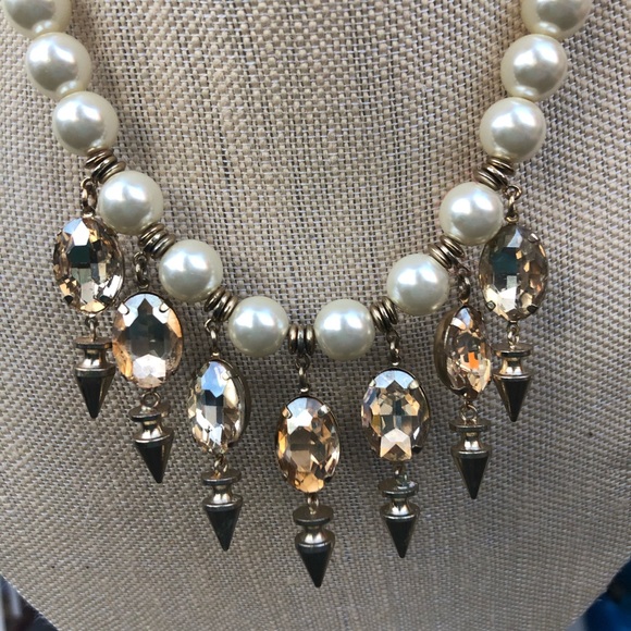 Glamour Costume Designer Necklace - Picture 5 of 8